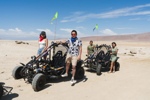 Mini Buggy en Paracas - Disfruta de un emocionante recorrido en mini buggy por el desierto de Paracas y vive una experiencia única de aventura en la costa de Ica.